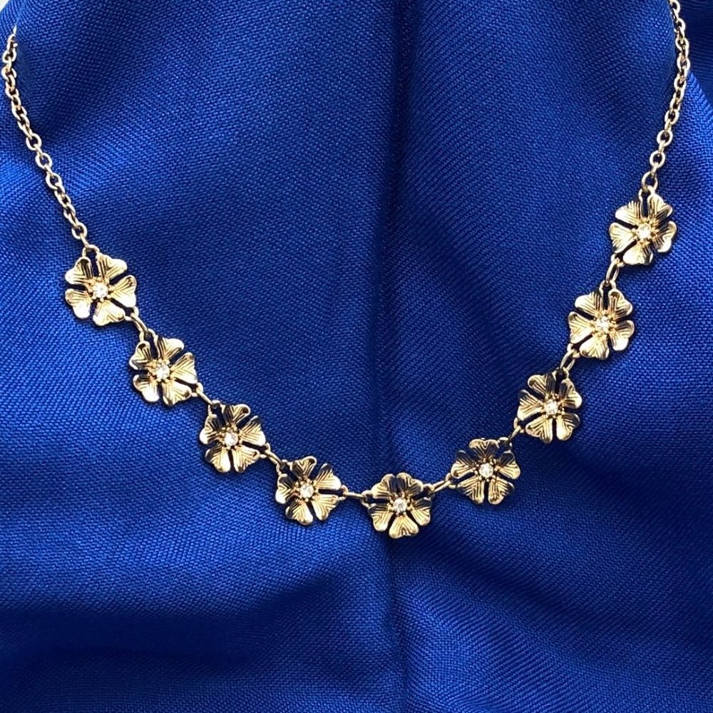 💐2/$15 NWT 1928 Gold & Rhinestone Flower Necklace